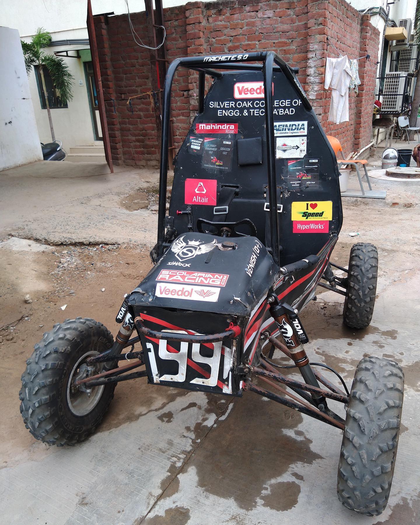 PC : @teamsparkxracing .
#scolarianracing #everymakerisawinner