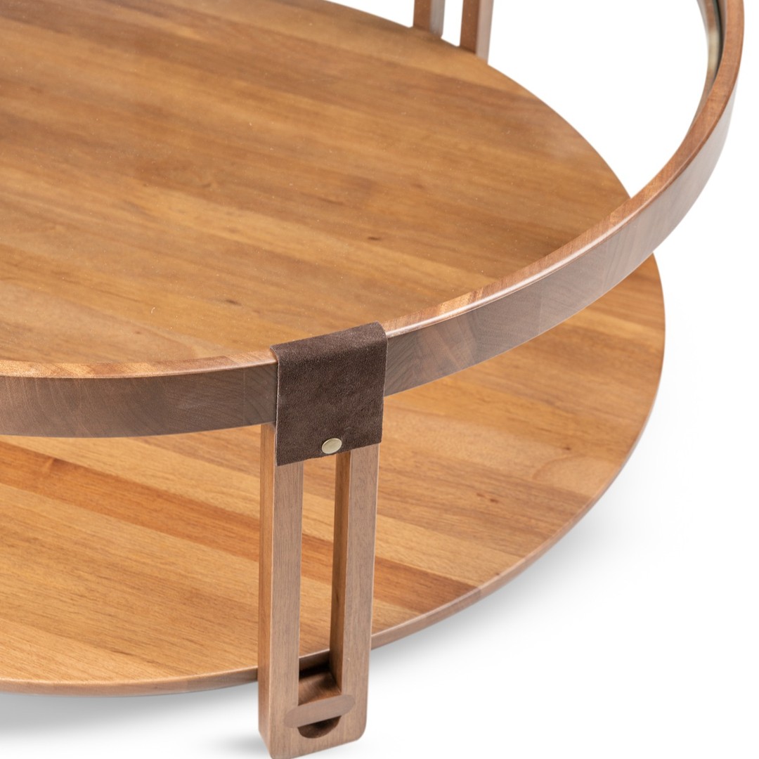 detalhes ~
mesa de centro Circo
coleção Bossa Nova
design @ampezzanmaciel.design
#delaviedecor #delavie #moveisdemadeira #mesasdecentro #decor #design #mueblesdemadera #woodenfurniture #moveiscomdesign