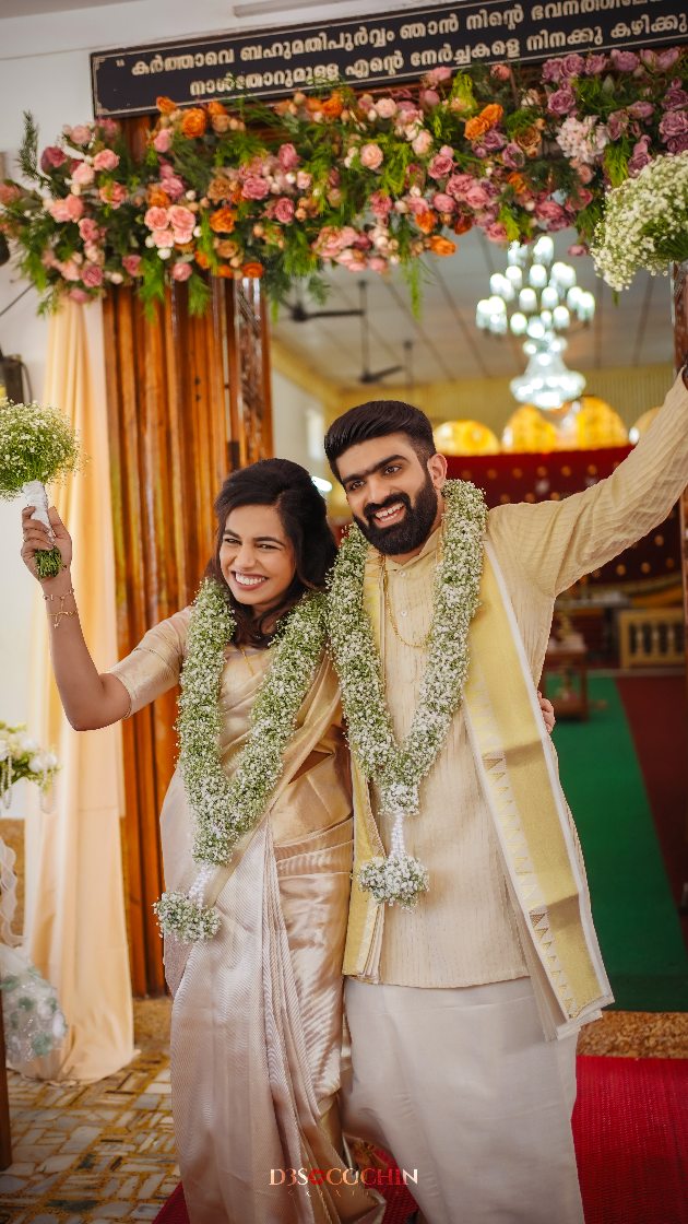 Wrapped in tradition, sealed with love, and glowing with happiness ✨💍
Forever starts here ❤️
#KeralaWedding
#SouthIndianWedding
#WeddingVibes
#BrideAndGroom
#WeddingMoments
IndianWedding
LoveAndTradition
ForeverTogether
WeddingPhotography
CandidWedding
WeddingInspiration
CoupleGoals
TraditionalWedding
WeddingSeason
JustMarried
WeddingDayFeels
LoveStory
MarriedLife
WeddingBliss
IndianBride
IndianGroom
DreamWedding
D3SCochinPhotography