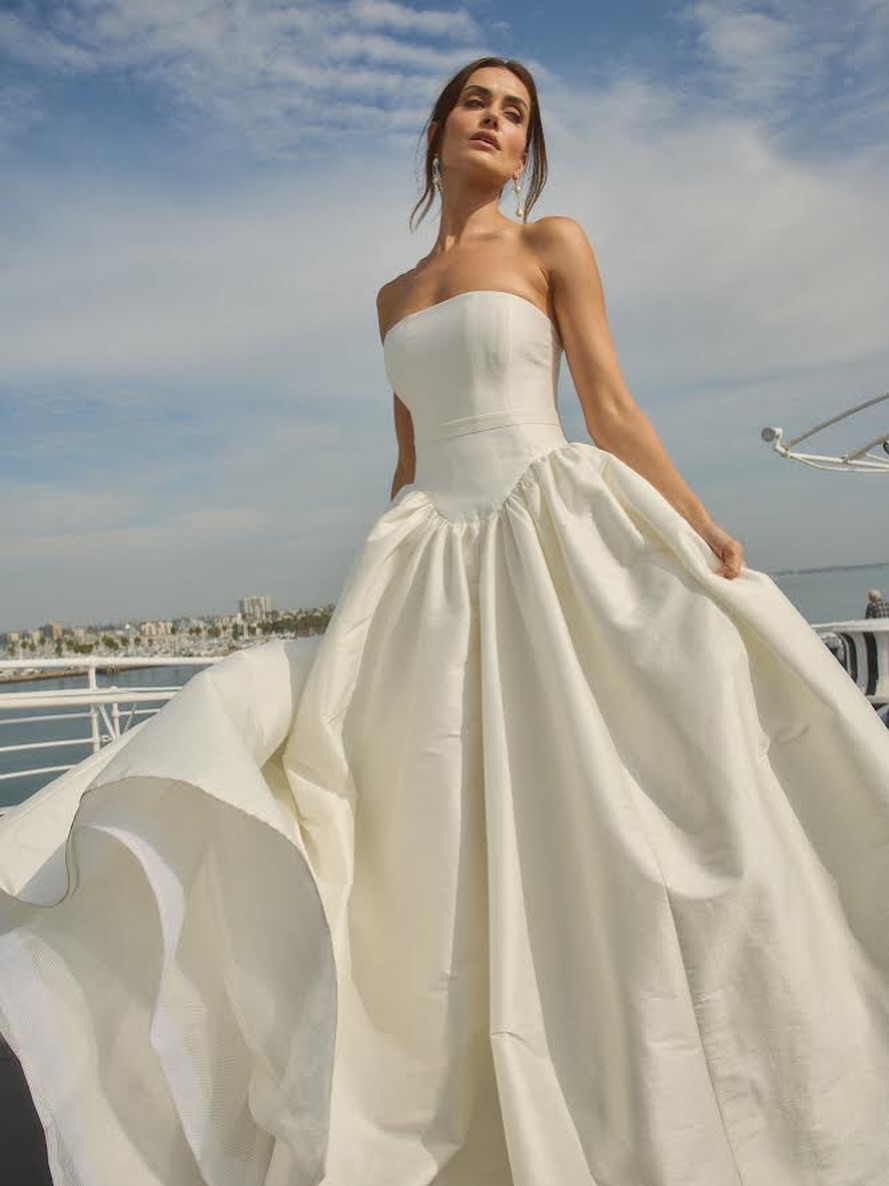 @tara_lauren 🤍
#pabride
#comingsoon
#skippackvillage