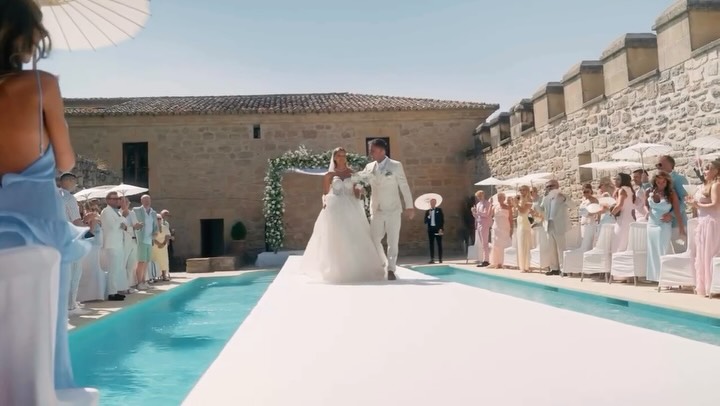 ✨✨ A love story unfolding in the heart of Ronda 💍
Surrounded by breathtaking views, golden light, and the warmth of family and friends, this wedding felt like a true fairytale.
Every detail was thoughtfully curated — from an elegant, heartfelt dinner to seamless service — creating an atmosphere filled with love, emotion, and unforgettable moments 🤍
None of this would have been possible without the incredible collaboration of talented partners and dedicated suppliers who helped bring this day to life with such care and passion.
At Dani’s Catering Marbella, we are deeply grateful for the trust, the teamwork, and the beautiful energy that made this celebration so special ✨
📞 0034 602 687 187
#LuxuryWedding #RondaWedding #DestinationWedding
#Marbella #MarbellaCatering PrivateChef