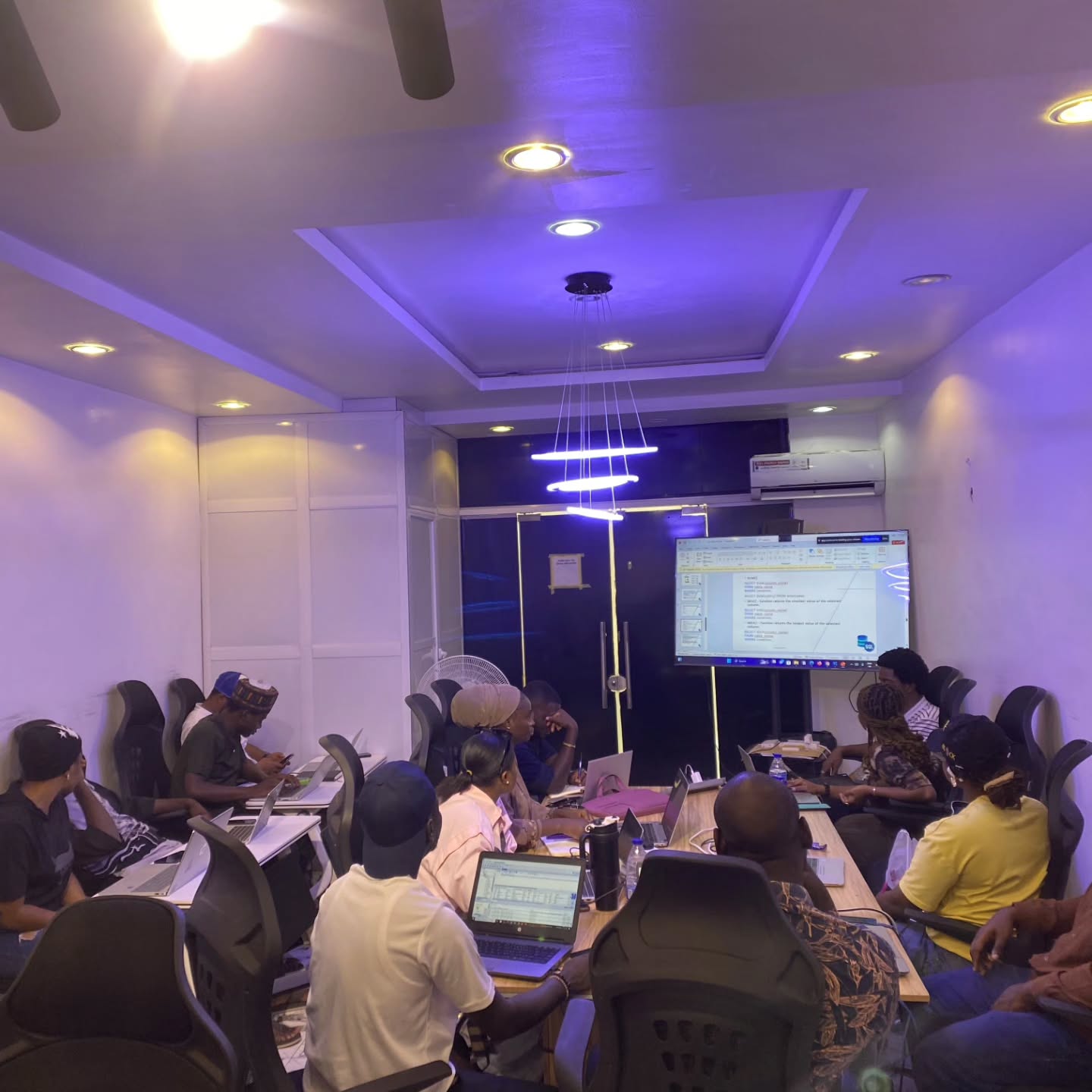 Look closely.
This is not a casual class, but a room full of people fighting for relevance.
After long workdays.
After traffic.
After fatigue.
After bills.
They still showed up.
Laptops open.
Minds stretched.
Sleep sacrificed.
Why?
Because the world no longer rewards effort alone.
It rewards skills.
💻 While some people are relaxing with excuses,
these students are learning tools that:
Protect their jobs
Increase their income
Open doors to remote opportunities
Silence the fear of being replaced
They understand something many people ignore:
👉 Your job is not secure.
Your role is not permanent.
Your salary is not guaranteed.
The market is cold.
Management is watching.
Technology is moving fast.
And when the question comes: “Who can do this better?”
Only those who prepared will remain seated.
🚨 This is not about certificates.
This is about survival in a skill-driven economy.
Every chart they analyze…
Every dataset they clean…
Every insight they explain…
Is one step away from:
📌Salary stagnation
📌Career silence
📌Being quietly replaced
At Edge Line Tech Academy, we see learning as urgency, not luxury. Because the price of not learning is higher than the cost of training.
Some people will wake up too late:
when their junior earns more,
when their role disappears,
when their CV stops getting replies.
These students chose a different path.
They chose discomfort today so they don’t suffer tomorrow.
⏰ Time is moving.
The market is changing.
The question remains:
Will you upskill while you still have options
or wait until relevance becomes regret?
Stay relevant. Earn more. Don’t get replaced.