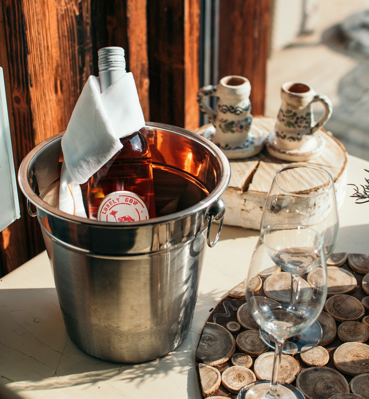 Share some rosé with your love today 😍💗🍷 Happy Valentine's Day love your RS Lipman family!
#RSLipman #ValentinesDay #HappyValentinesDay #Cheers #LonelyCow #LonelyCowWines #Rose #love