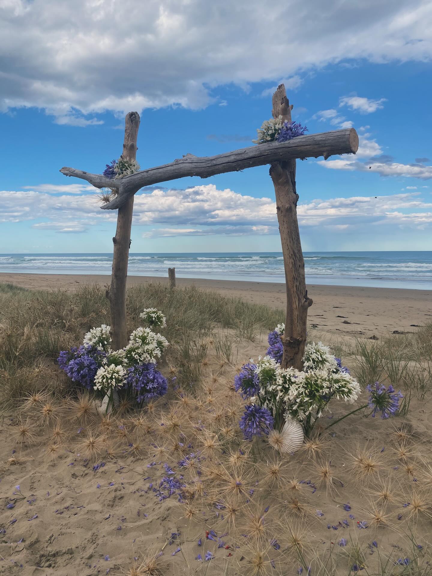 Proof that all you really need to get married is two lovers, an ocean backdrop and waves for music (though I packed the Bose anyway!). A little bit of magic down at Ocean Beach tonight, and incredible what a pair of tradies can fashion into an arch in 15 minutes. Gorge elopement for L&M x