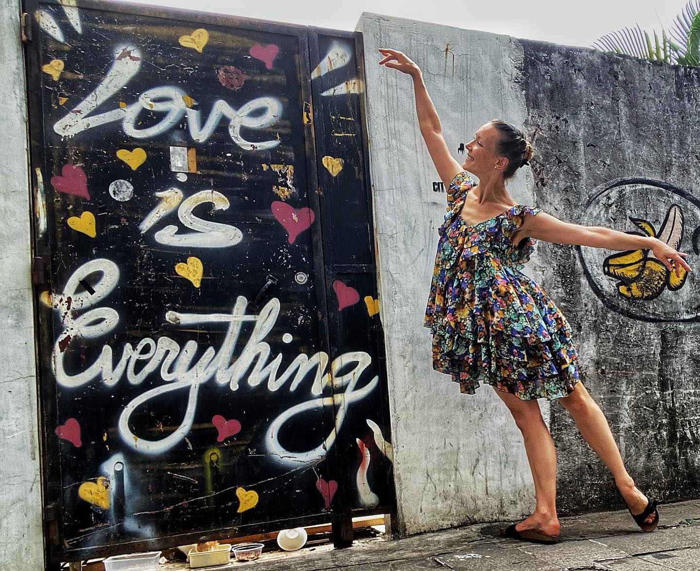 LOVE DAY: Spread Love, Be Love, Feel Love…..LOVE IS EVERYTHING!
💜❤️🧡💛💚💙
#loveday #love #spreadlove #belove #feel #feellove #loveiseverything #loveiseverywhere #loveisintheair #loveislove #graffiti #ballet #balletinthecity #macau #dancer #motivatedbylove #happyheart