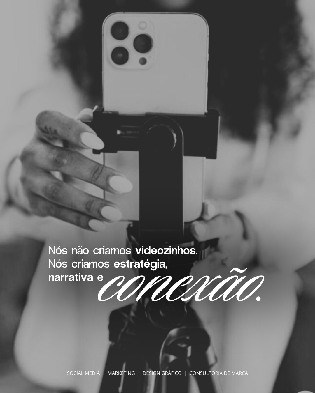 Um vídeo sem estratégia é apenas ruído.
Talvez você mesmo já tenha tentado fazer esses 'videozinhos' e sentiu que foi apenas perda de tempo, porque ninguém comentou, ninguém comprou e a sua marca continuou no mesmo lugar. É frustrante investir energia em algo que parece superficial e não traz retorno, não é? 😕
Mas a verdade é que nós não criamos videozinhos. Nós criamos estratégia, narrativa e conexão.
O desejo de ser uma referência no seu mercado começa quando você para de postar por postar e começa a comunicar com propósito.
Se a sua marca fosse um filme hoje, ela seria um sucesso de bilheteira que emociona ou apenas um anúncio que todos saltam? Seja sincera aqui nos comentários! 👇
#marketingstrategy #marketingtips #marketingonline #video #storymaker
