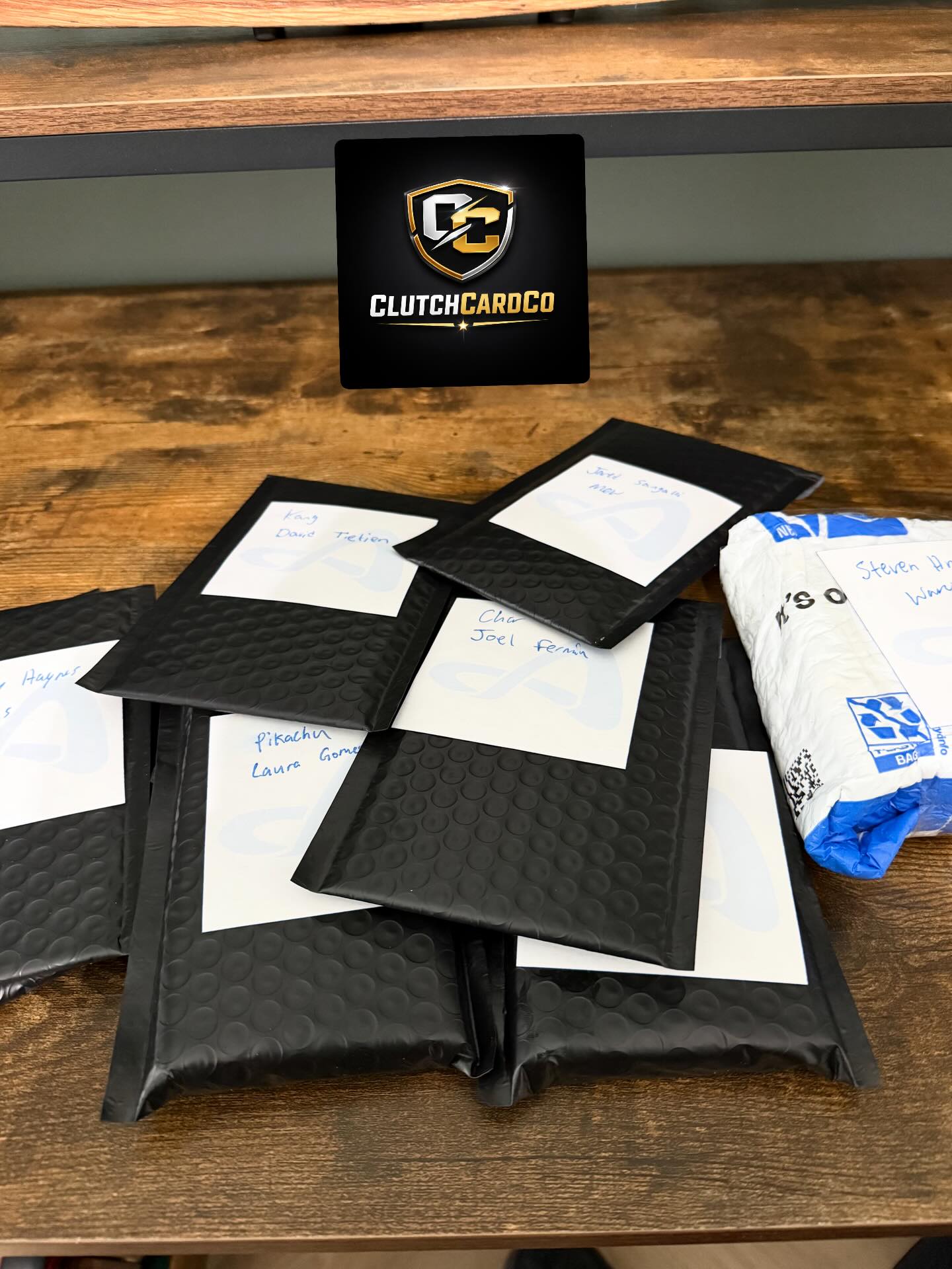 Sending out our daily orders! Appreciate everyone who purchased a #topps #panini or #pokemon card today. We ship all orders within 24 hours from purchase. Find out available lot on EBay.