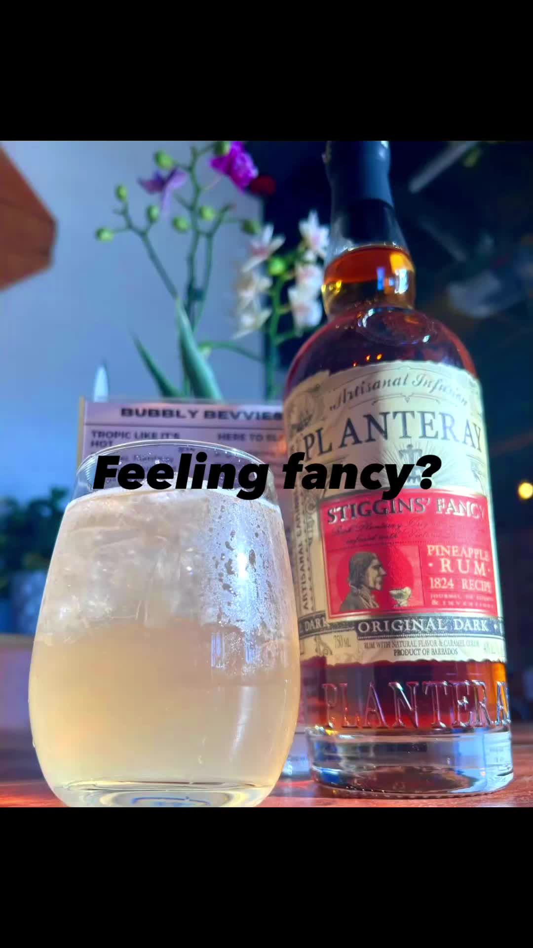New drink 🚨!
Featuring Planteray Stiggins’ Fancy Pineapple 🍍 rum, house black pepper syrup and sour topped off with sparkling wine.
#TropicalVibes #planterayrum #thirstythursdays