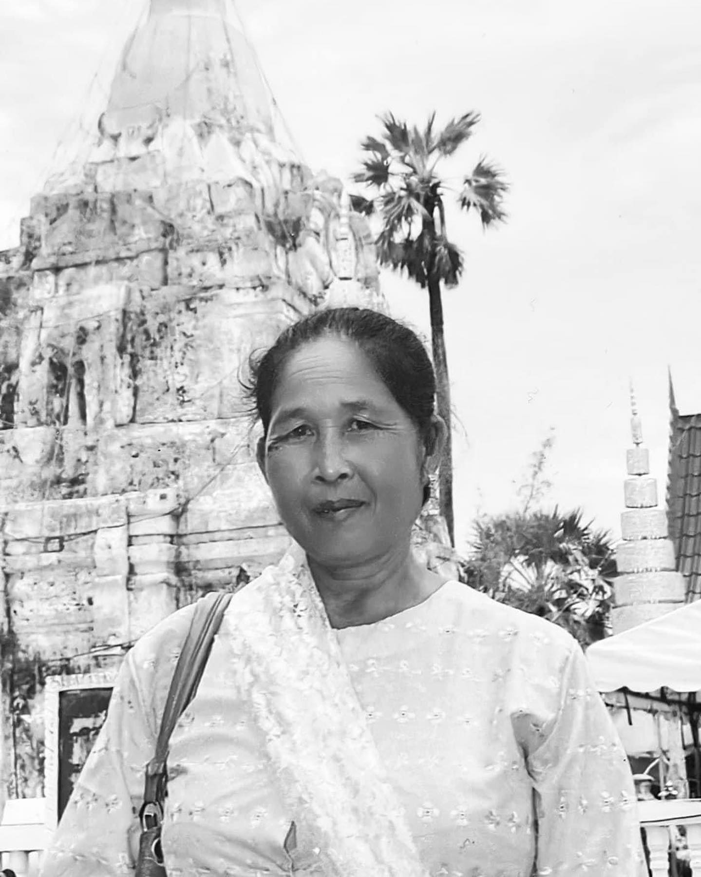 We lost a close family friend who passed unexpectedly last night. We were going to open today but decided this morning we should go be with our in-laws and family friends. We plan to bring them food and help with funeral arrangements. Sorry for the late notice but we didn’t want to have any regrets
The thing about being a small business is we have the benefit to be able to close when we need. It’s not an easy decision but the one thing we stand by is our core values of putting family first. Unfortunately, we miss birthdays, graduations, weddings, baby showers and more life events because we’re always working.
We love feeding our community and are so selective when it comes to when we close and why. This is a somber reminder that life is short. Take it from us: it’s a gamble to think you’ll always have “more time” with loved ones. We ask for your understanding today and every day that we choose to close.
Love,
The Sweet Basil Family