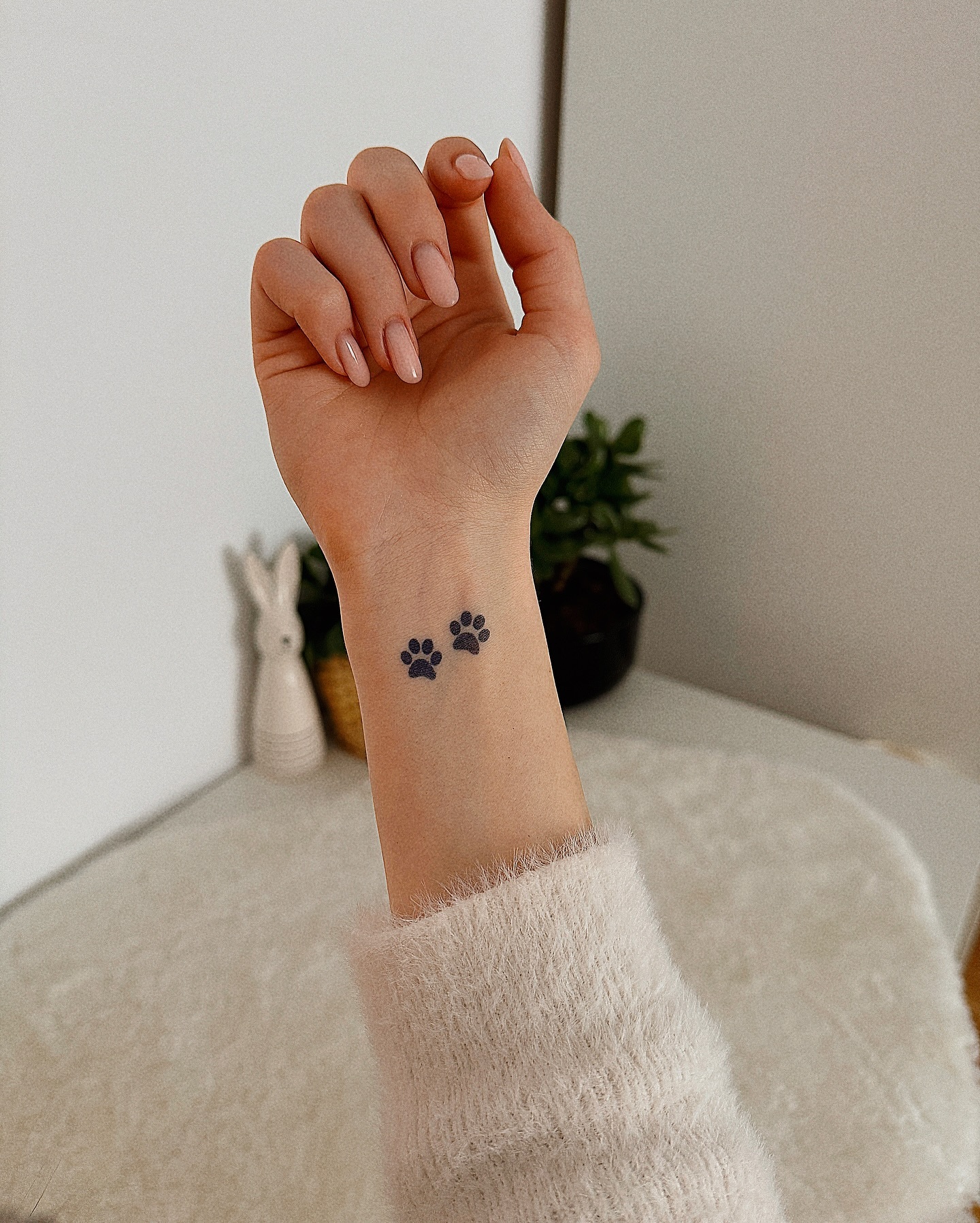 Plant-based natural 1-2 week tattoos! Get 3 for 2 with code: 3INKSTAMPS
Quick delivery worldwide dispatched from London 🇬🇧! Free delivery for orders over £20💫
Shop now: www.inkstamps.co.uk | Link in bio.
.
.
.
.
.
#inkstamps #tattoolondon #minimalisttattoo #fingertattoos #fingerstattoos #flowertattoo #cosmictattoo #zodiactattoo #universetattoo #linework #delicatetattoo #smalltattoo #moderntattoo #portraittattoo #semipermanenttattoos
#matchingtattoos #hearttattoo #moontattoo #1weektattoos #theartoftattoos #tattoomagazine #temporarytattoos #coreantattoo #coreanstyletattoo #fineline #singleneedletattoos