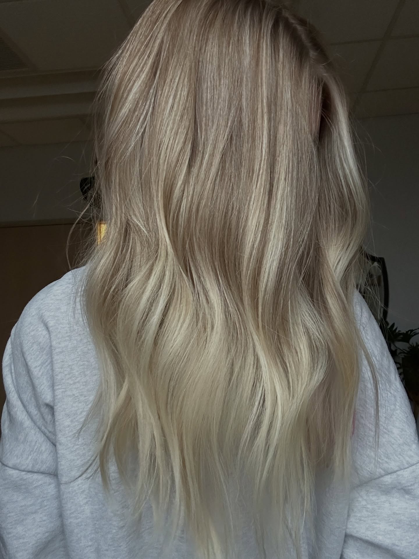 Full refresh 👋🏼
#LivedInBlonde
#VanityBoutiqueSalon
#BlondeHair
#livedinblondespecialist ndingSpecialist
#NapervilleIllinois