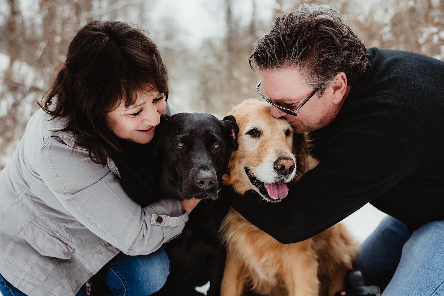 Puppy love!! #@rochesternyphotographer #rochesternyfamilyphotographer #lifestylephotography #petphotography #love #winter