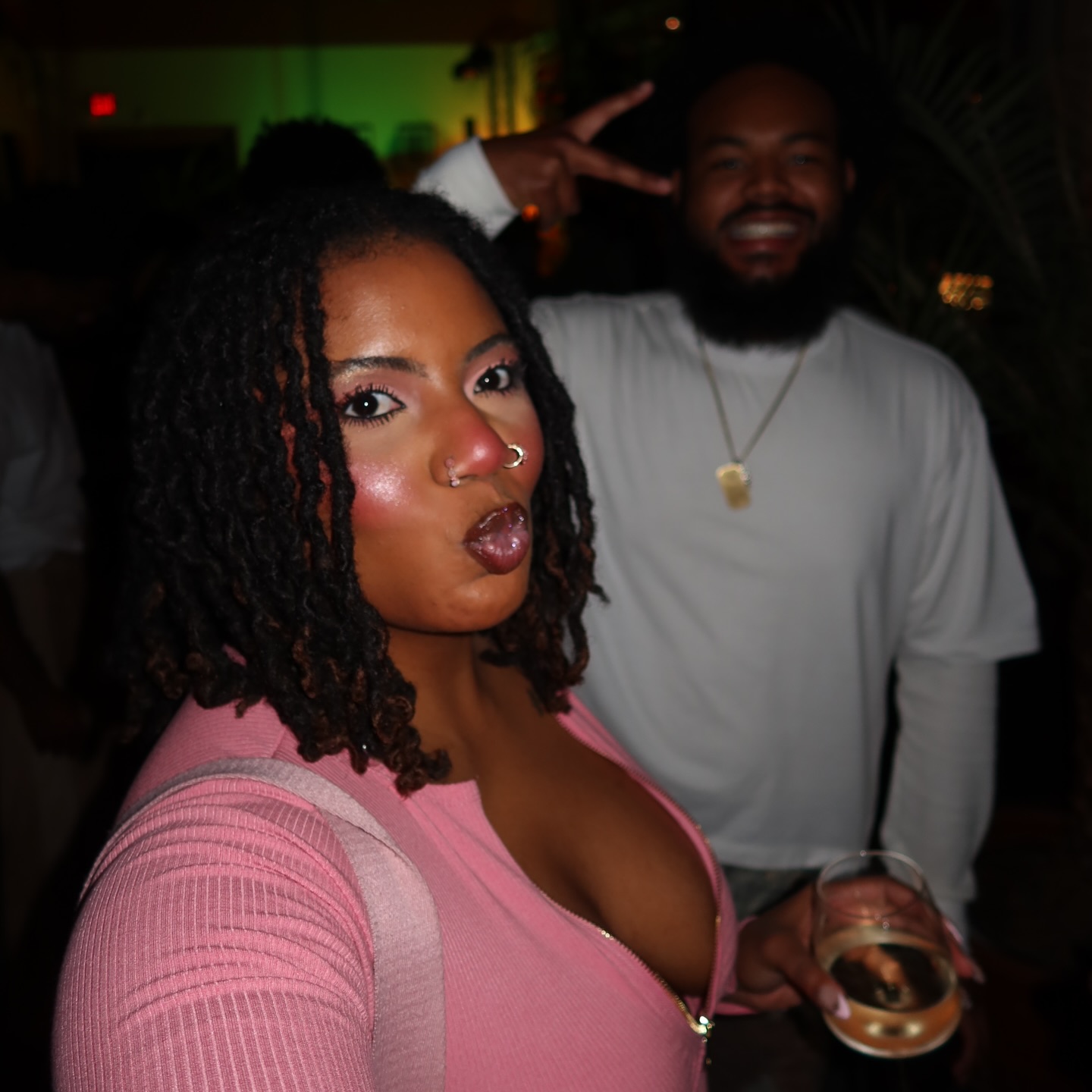One more from this look because I was in my pink Brittney Bella bag (@thebrittneybella) ft. Grow Child (@growchildgrow) 💗✨