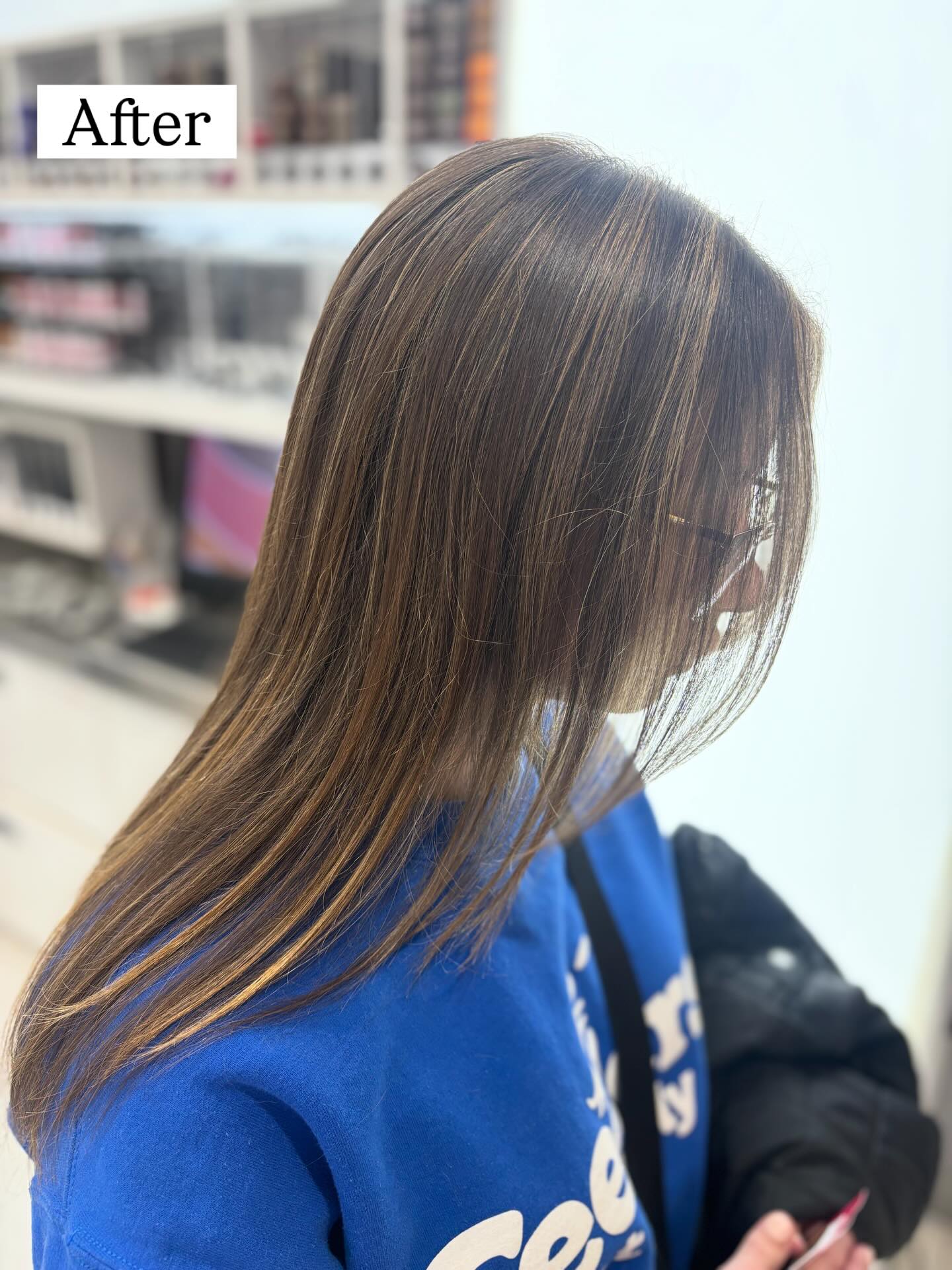 Nothing like a fresh cut and foil! My sweet guest came in wanting a bit more dimension and a face frame/long layer update 💇♀️
Message or Call to book! #ultabeautysalon #ultabeautystylist #grandrapidsmichigan #grandrapidshairstylist #grandrapidscolorspecialist #michiganhairstylist