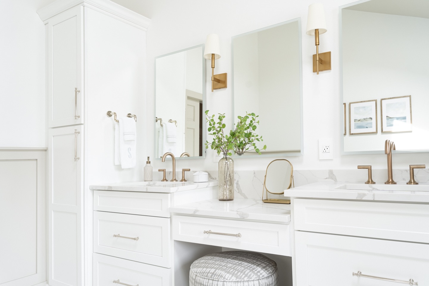 There’s nothing better than hearing from a former client—especially when it’s for a brand new project ✨
While I’m a little sad she’ll be leaving this gorgeous bathroom behind, we are so excited to help design her next dream home. Let the fun begin! 🏡🤍
#interiordesign #bathroomdesign #dreamhome #homedesign