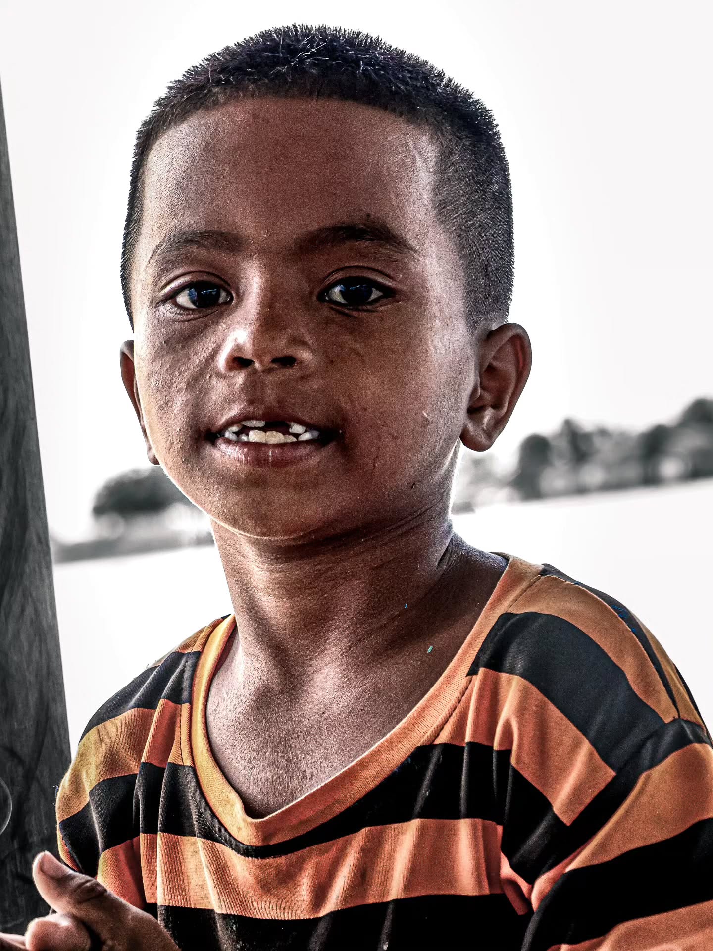 Toda injustiça é construída sobre uma justificativa humana, cabe a nós ler a VERDADE e lutar por ela!
(Trabalhador infantil, Sudeste Asiático)