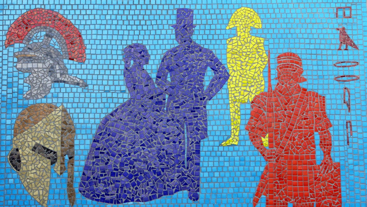 Created for the Harris Academy, part of a series that adorn the entrance to the school.
#mosaicentrance #schoolprojects #projectswithkids #schoolart #historicalcharacter #roman #saxon #egyptian