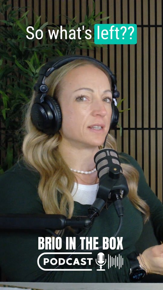 No skills?? No trying to teach or learn anything that's HARD?? No thank you!! We're here for more than just scraps of fitness.
In #crossfit we don't shy away from things because of their difficulty. In fact, the difficulty of some of these movements is precisely why we need them. Strength, Flexibility, Speed, Power, Accuracy, Agility, Coordination, and Balance are all important. There's far more to fitness than just cardio and stamina.
And frankly, learning the movements that other watered down imitators shy away from, is FUN. Making smart progress down the road to doing cool skills is what keeps @CrossFit interesting for your whole life.
🎙️: From ep090 of the BRIO in the Box podcast. Find us on YouTube, Spotify, and Apple Podcasts
#skilldevelopment #crossfitaffiliate #coaching #learnsomethingnew #yxefitness