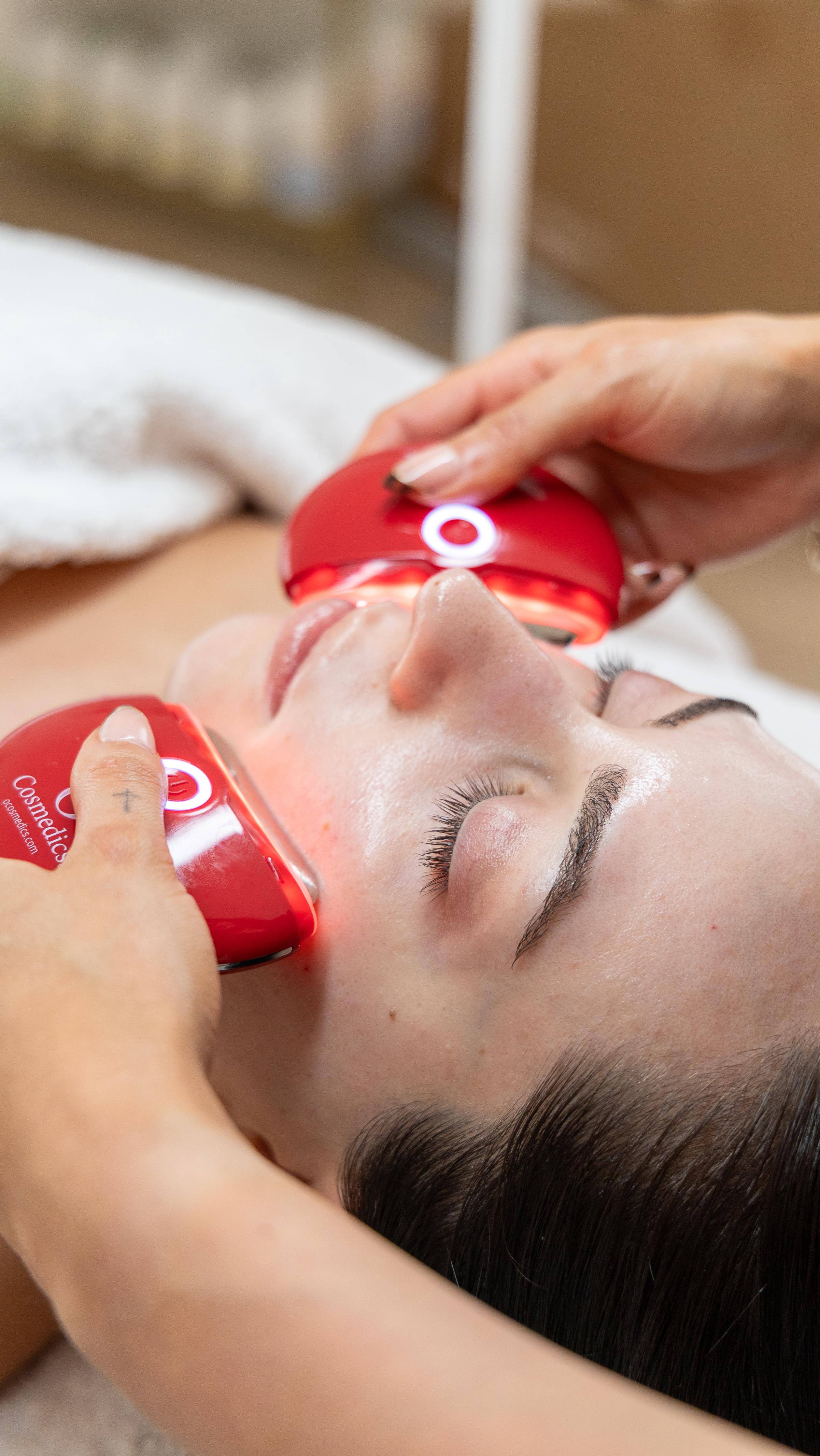 Missing a facial, is our only real fear😢
Who else agrees?
On that note, I am so grateful to be extremely busy with so many new and OG clients walking through our doors. Our afternoon / night slots are limited, so please be sure to book in advance otherwise you might get FOMF 🫣
🔗 tap the link in bio for you next glow up
🤍Laura
#sydneyfacial #sydneybeauty #casulabeauty #westernsydneybeauty esthetician