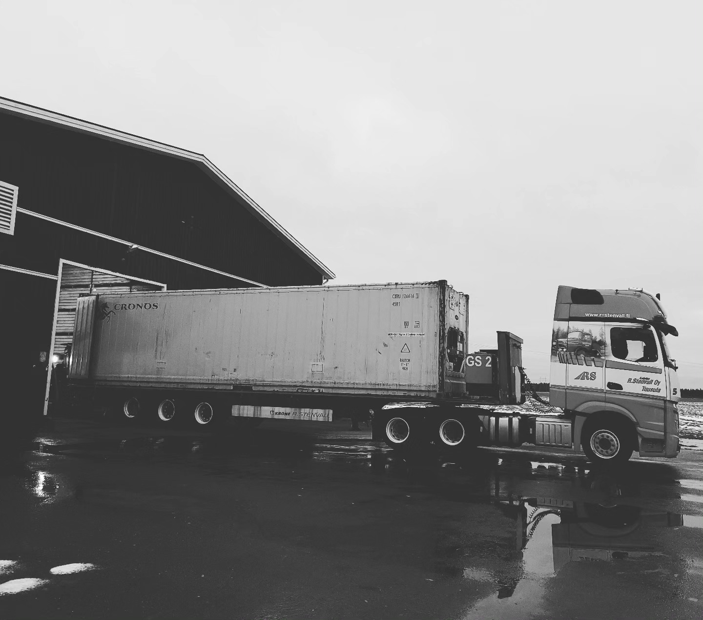 Merikontillinen High Grade alueella tuotettua siemenperunaa, Perdiz-lajiketta, lähdössä kohti Kanariansaaria! Toimituskausi on siis polkaistu käyntiin ennätyksellisen aikaisin!👍 #finnishoriginseedpotato #highgradearea #tyrnävä #espanjaan