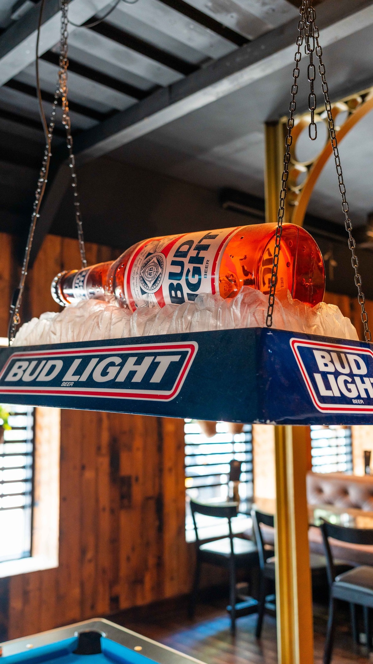 Goede smaken, relaxte sfeer en altijd iets te vieren. 🥂
Van lunch tot diner, altijd een goede reden om aan te schuiven.
Wanneer kom jij weer langs?