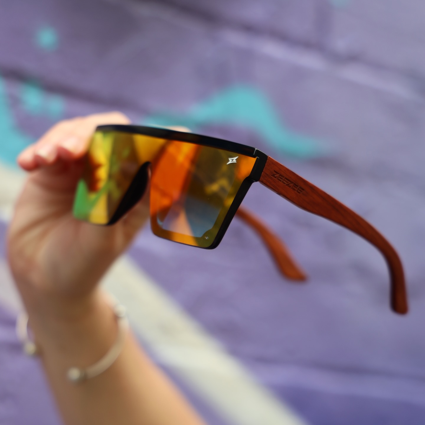Meet Superstars in Sunburst
where everyday wear meets standout energy. ☀️ #zeezeewear #sunglasses