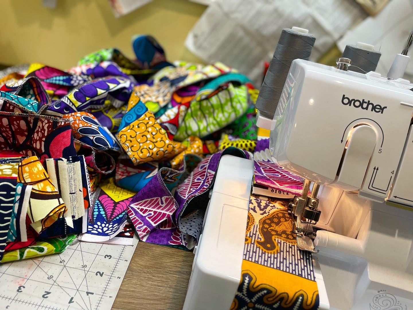 Christmas is coming!! #soulofcloth, #africanfabrics, #africanprintfabric, #africanamericanquilters, #quiltersofinstagram, #quiltersgonnaquilt, #makersspace, #makersvillage, #makersmarket, #quiltingfabric, #modernquilting, #quiltinglife, #quiltingkeepsmesane, #craftingismytherapy, #bagpattern, #bagmaking, #baglovers, #sewingbags, #sewingroom, #sewingprojects, #sewingaddict, #sewinglife