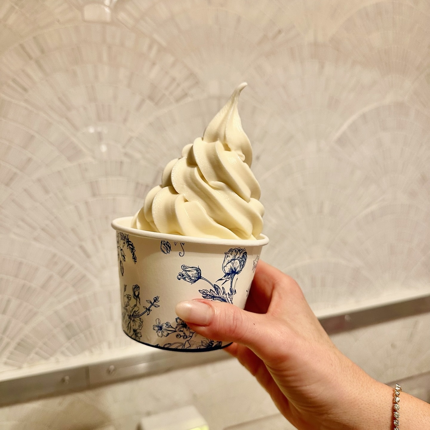 🍨 Good ol’ all natural dairy creamy deliciousness 🍨