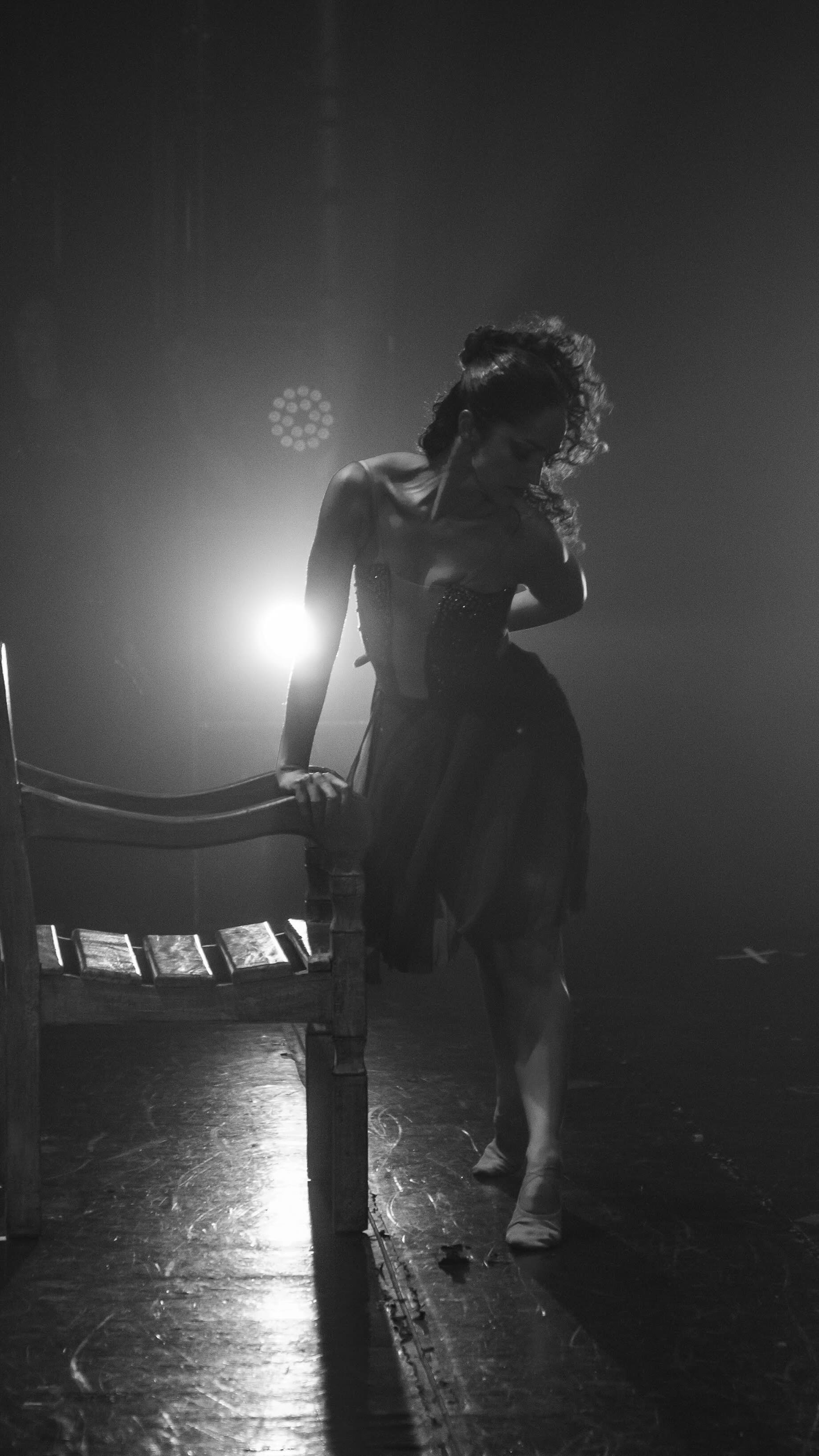 Quarta com arte ✨
nos bastidores do Espetáculo 2025 do Ballet Ana Araújo 🎞️
✨ “Cais” com Bruna Maciel | @brunamacielcl
🧠 de Walter Monteiro | @waalt
💫 @balletanaaraujo
🤳🏻 @beart.eemtodaparte
#BeArt #Backstage #Bastidores