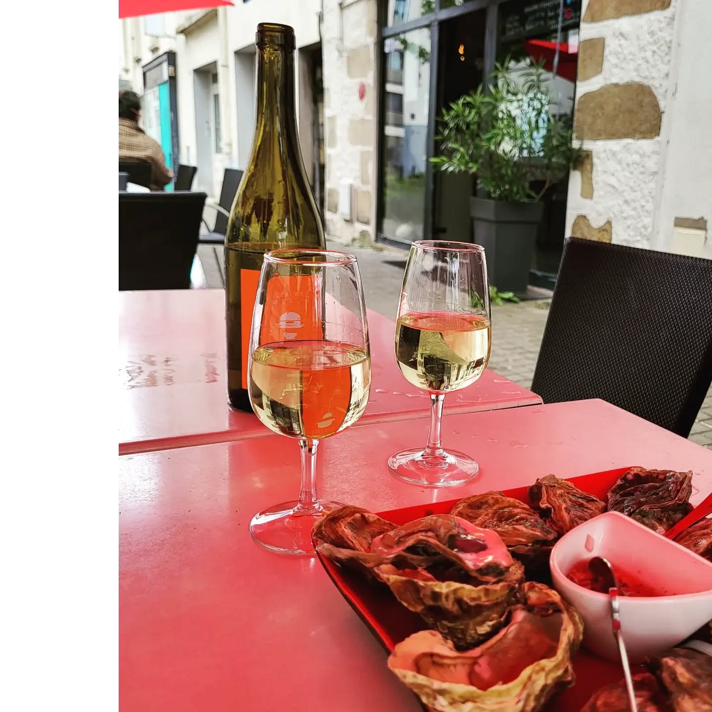 C'est tous les dimanches au bbo
#huitresvinblanc
#Bbo
#rueptitebiesse
#pasdemarathonpournous
@bbo_cafeculturel