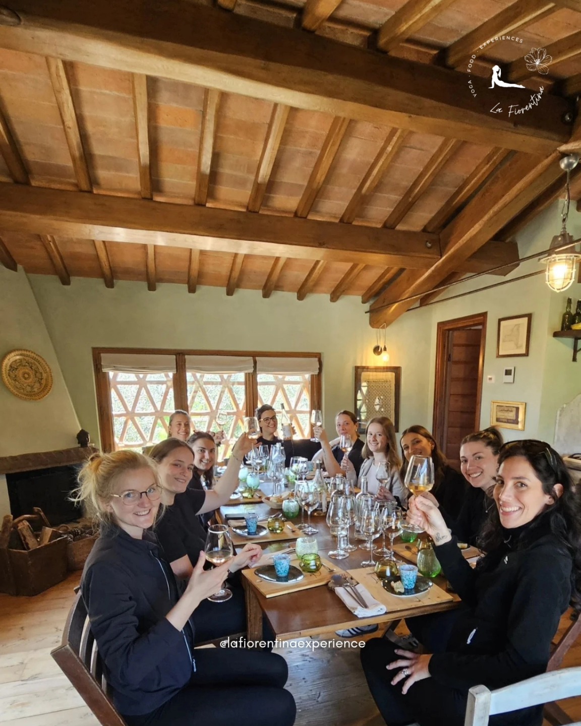💌 Condivisioni dolcissime
del tasting nella location in vigna
🍇Il pranzo è stato davvero ottimo! Le degustazioni dei piatti erano equilibrate, abbinate ad ottimi vini!
Piatti non scontati, adatti a tutti e buoni.
Grazie, Ele 🤍🌸
#addioalnubilato #toscana #chianti #chiantiexperience #wellnesschianti #tasting #vino #olio #degustazionechianti #pranzetti #tuscany #chiantiwine #oliotoscano
