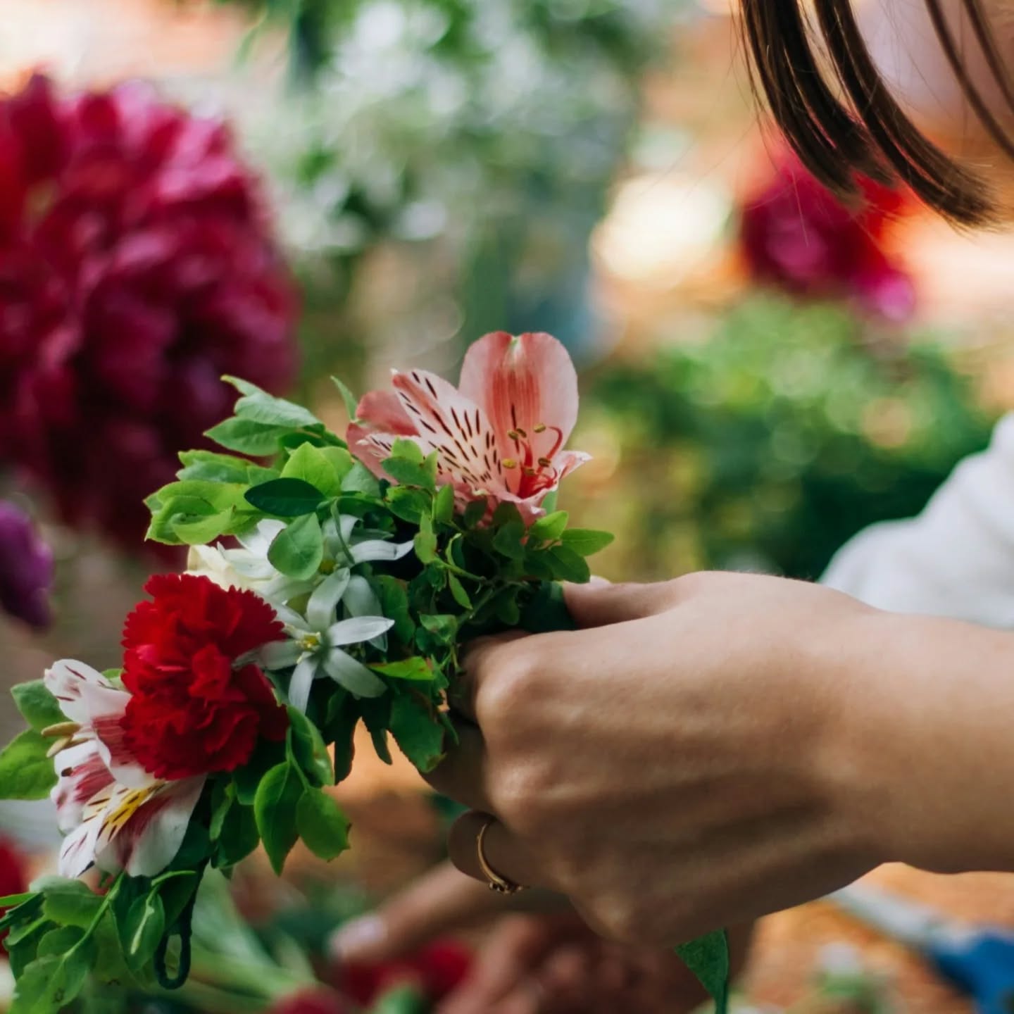 On vous souhaite de très belles fêtes de fins d'année ! On a tellement hâte de reprendre ! A très bientôt et comme on dit chez nous, bon bout d'an !
We wish you a wonderful holiday season! We can't wait to get back to it! See you very soon, and as we say here, bon bout d'an!