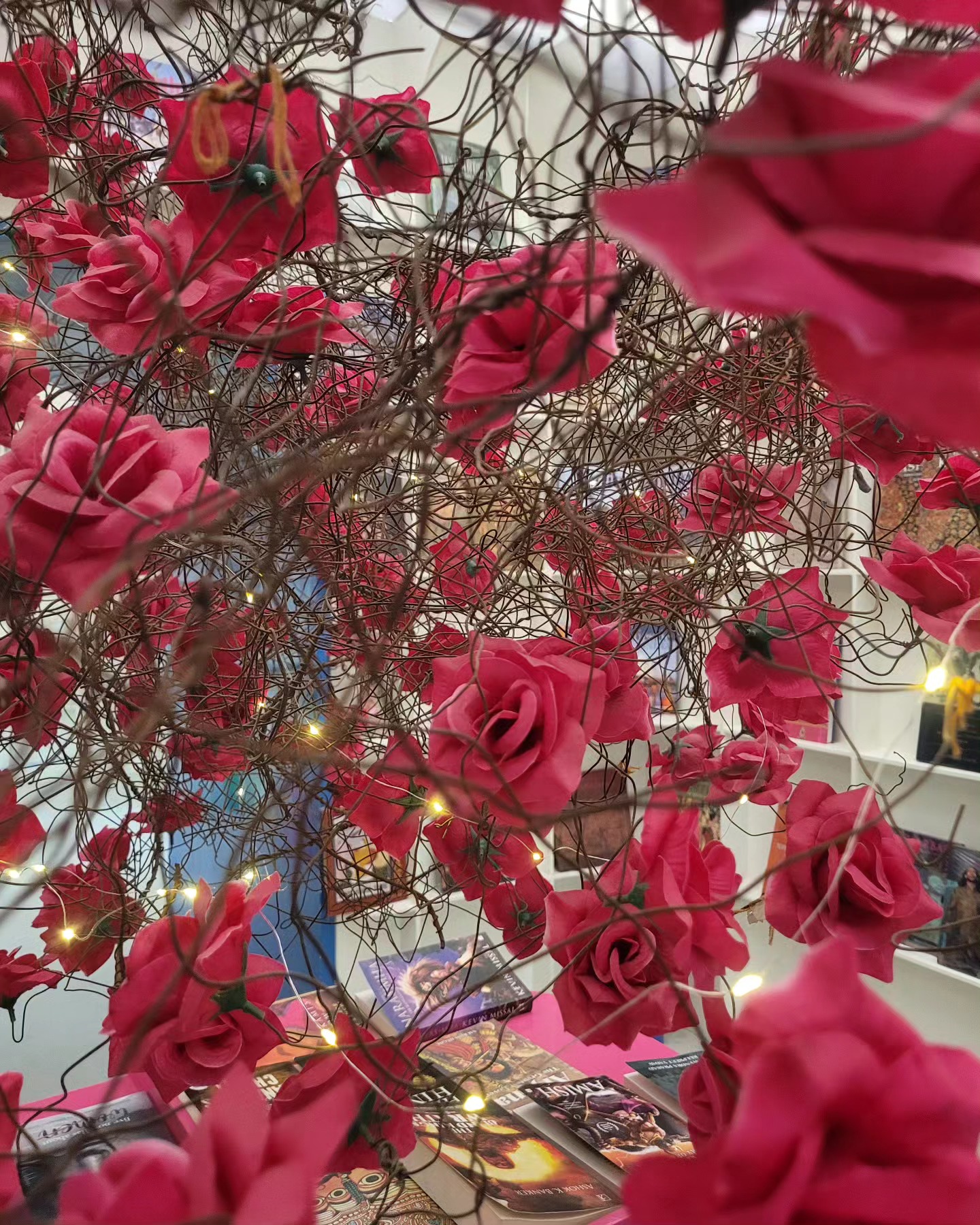 A beautiful mess 🥀
#queridazindagi