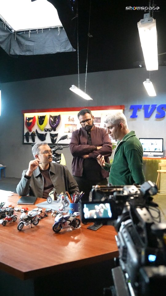 Meet the incredible team behind the scenes of the Ntorq story. Speed, style, and performance crafted to perfection. The Ntorq way, always. ⚡
@tvs_ntorq
#TVSNTORQ150 #bts #tvsntorq #showspace #eventplanner