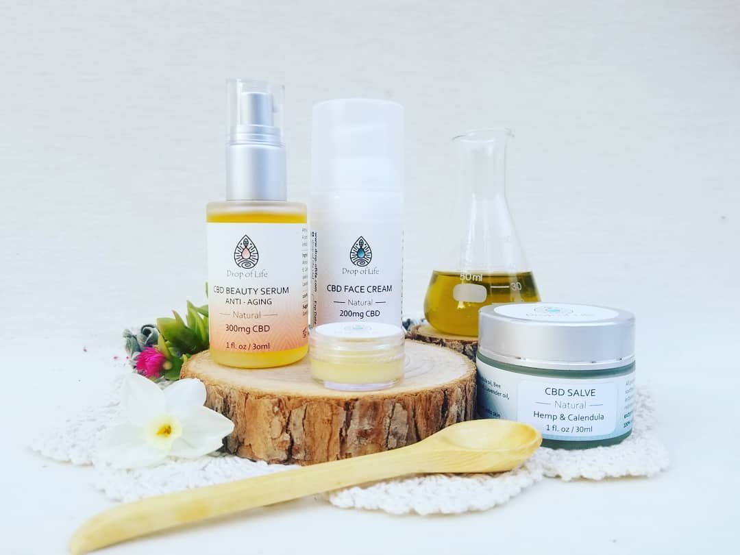 #cbd #cbdskincare
#allnatural #cbdheals #hempoil #cbdoil #cbdisolate #organicbeauty #organicskincare #antiaging #cbdcream #cbdserum #cbdsheabutter