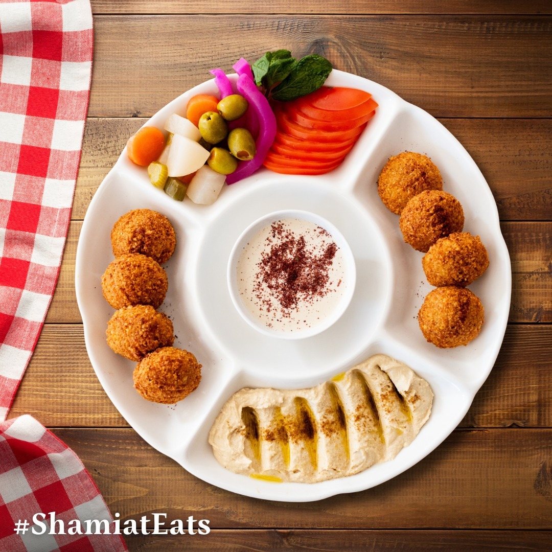 🍽️✨ Elevate your dining experience with our mouthwatering #falafel plate! 🌿
.
Every bite is a celebration of flavours! Tag a friend you'd share this with!
.
#ShamiatEats #FalafelFeast #SyrianCuisine #MiddleEastern #TasteOfSyria #Mediterranean #Melbourne #MelbourneFood #FoodieFinds #ExploreLocal #DineInMelbourne
