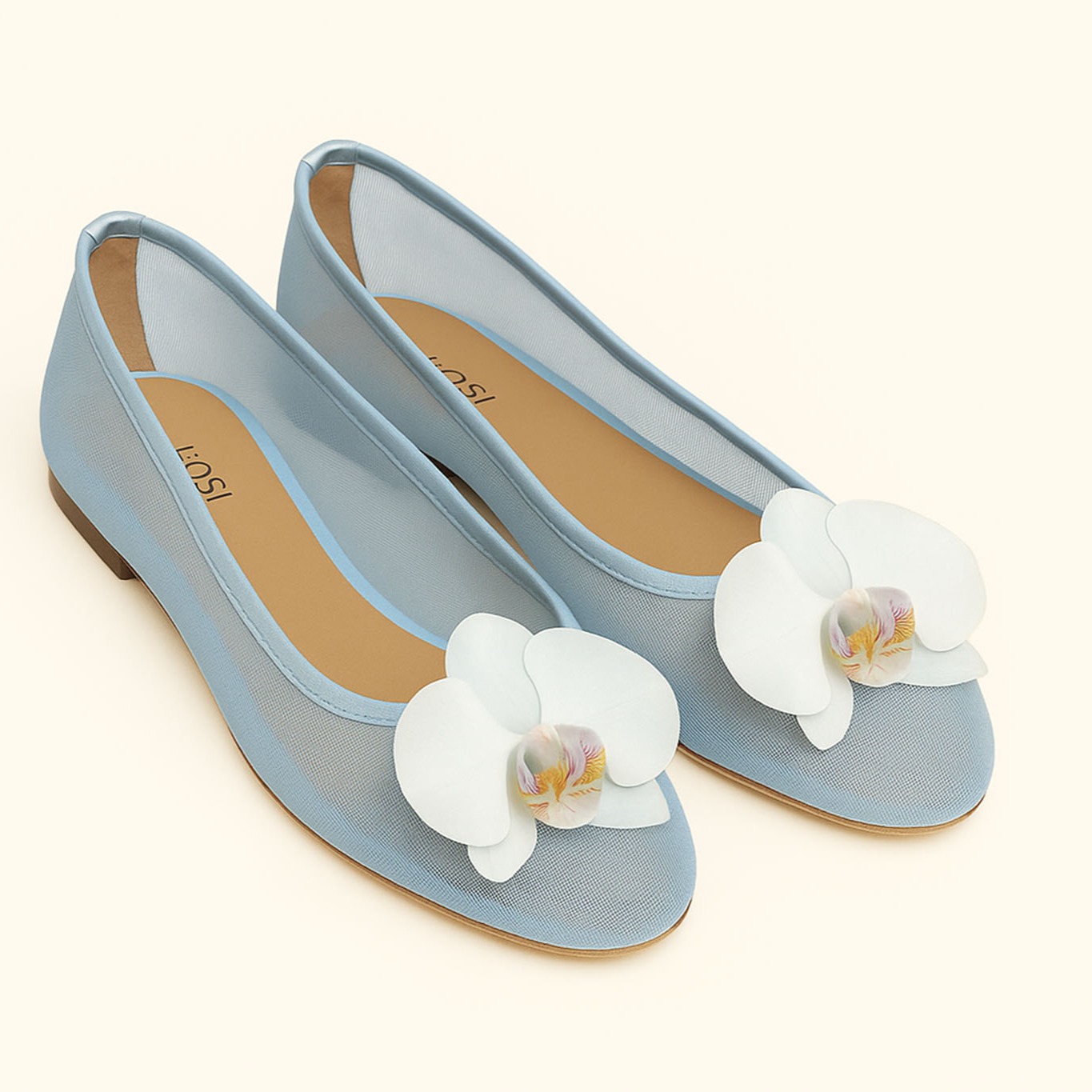 NEW NEW: KOSI 🥿
Handmade in Kumasi, Kosi creates beautifully crafted shoes rooted in local artistry and made to last.
Thoughtful design, quality materials, and a commitment to community — all in one pair.
Now stepping into Elle Lokko.
X-clusively selected.
#ElleLokkoSelects #Kosi #MadeInGhana #ThoughtfullyMade #XSelected