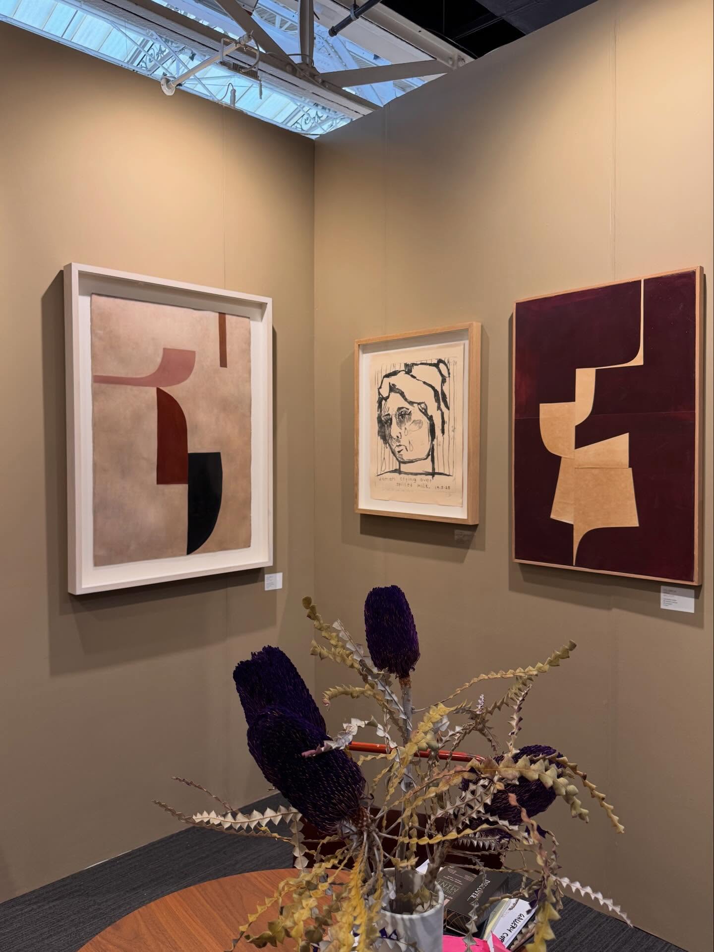 The @columbia_road_gallery booth at @londonartfair
The fair continues through to Sunday so go and seeeeee. The gallery is on Stand G5b. As ever, the biggest thank you to Hannah and Emma for taking me along.
#londonartfair #contemporaryart #welshart #artgallery #columbiaroadgallery