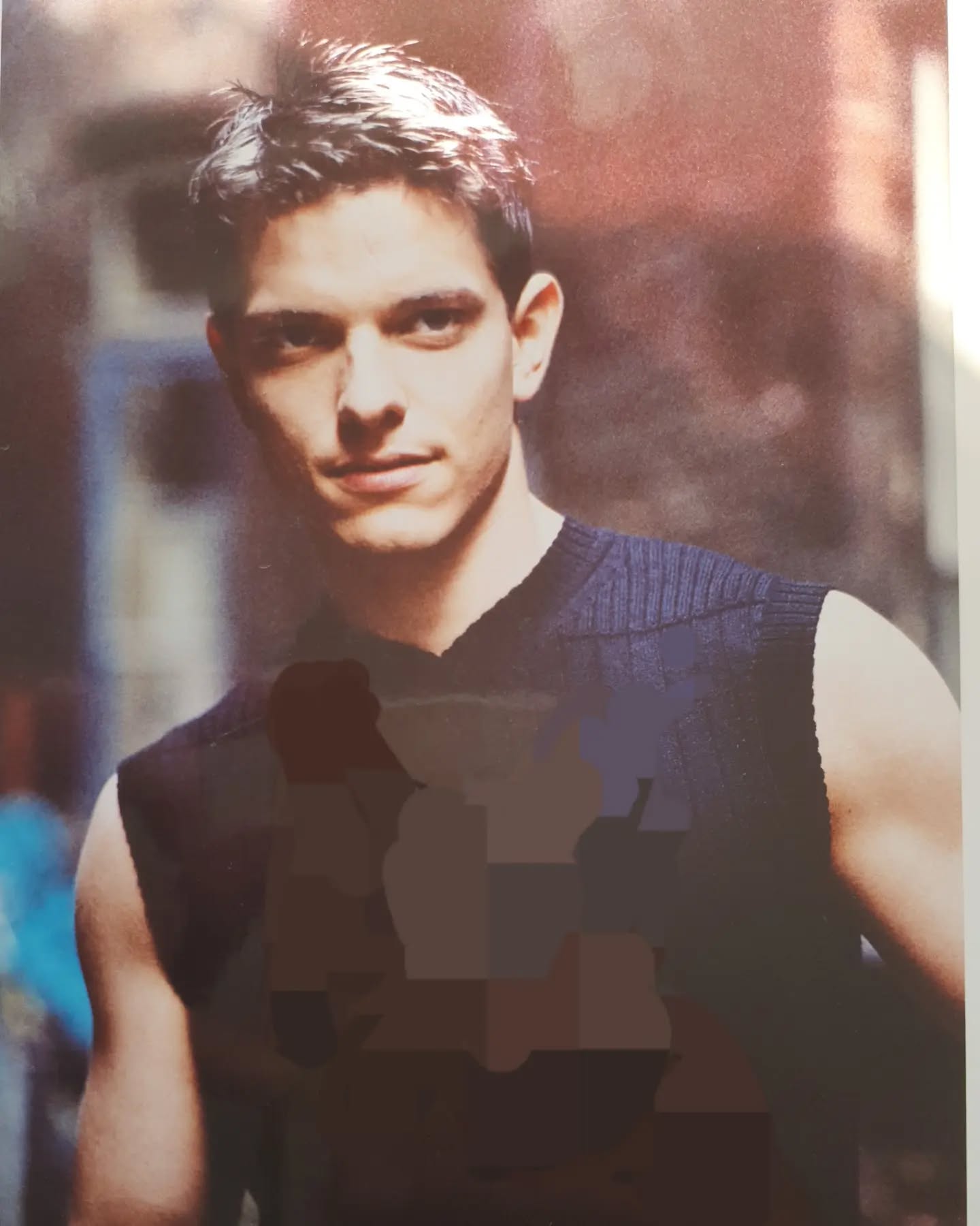 Recently I found this photo from the year 2001 - it's crazy that sometimes it feels like yesterday, sometimes like the day before yesterday - but never like 22 years ago.!
.
Enjoy every single day and be grateful for what has been. Life moves at a fast pace!
.
#neoclassical #neoclassicalmusic #piano #pianist #piyano #instapiano #emotionalpiano #pianocomposition #pianosolo #pianogram #instapianist #pianoplayer #goetzoestlind