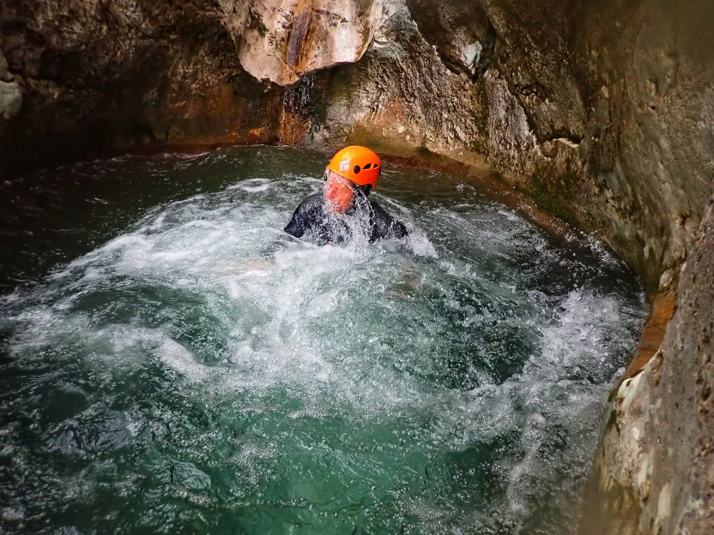 Freshen up💙
.
.
#aquascaper #plants #freshwaterfishing #cichlidsofinstagram #shrimp #fishkeeper #photography #betta #bettafish #instagood #fishinglife #largemouthbass #outdoors #reef #beautiful #reeftank #photooftheday #l #angler #cichlidtank #pleco #monsterfish #africancichlids #fishporn #lake #fishofinstagram #hardscape #tropical #hobby #tank