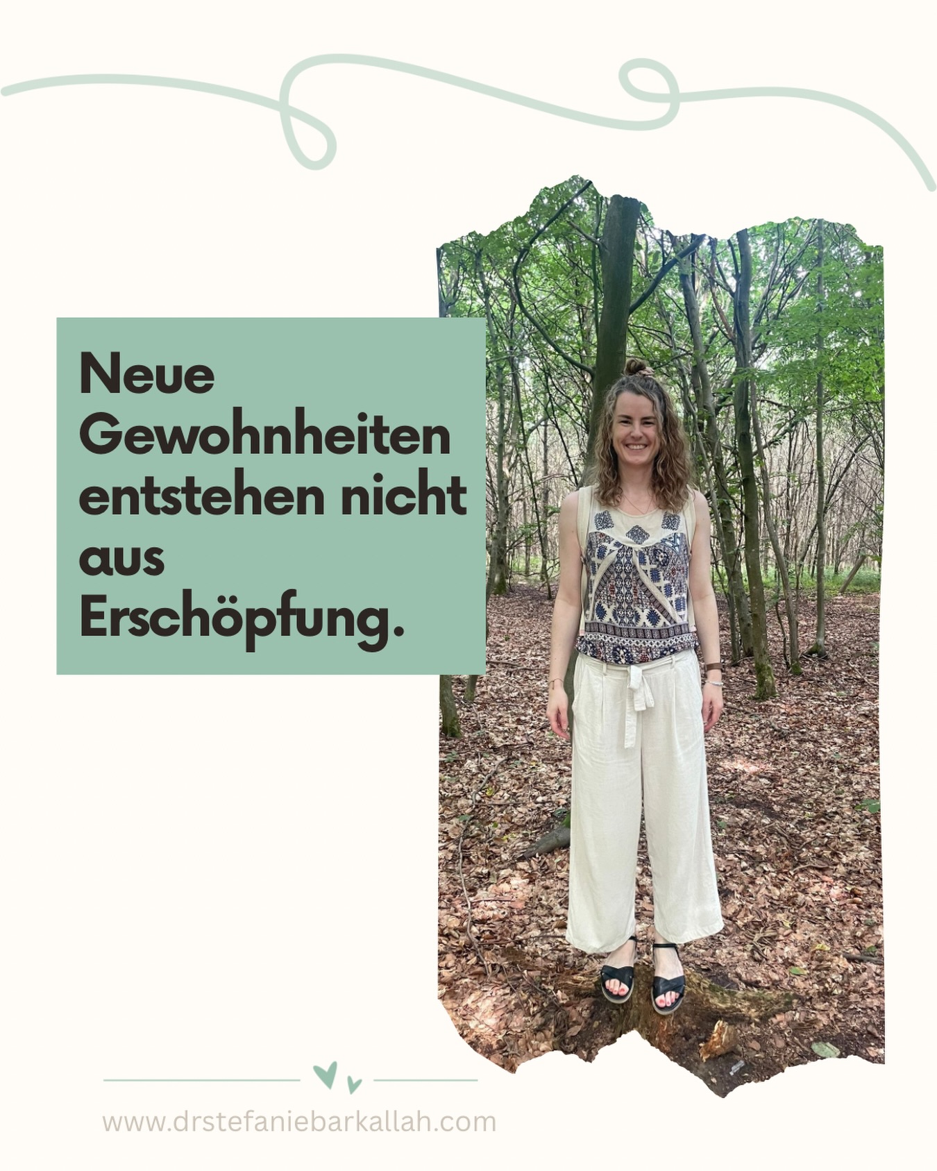 So viele Menschen wollen etwas verändern,
wenn sie eigentlich völlig am Limit sind.
Mehr Sport.
Besser essen.
Gelassener sein.
Grenzen setzen.
Aber unser Nervensystem denkt in solchen Momenten nicht an Entwicklung.
Es denkt an Überleben.
Neue Gewohnheiten brauchen keinen Druck.
Sie brauchen Sicherheit.
Einen halbwegs guten Zustand.
Ein Nervensystem, das nicht permanent Alarm schlägt.
Vielleicht ist der erste Schritt also nicht:
Was muss ich ändern?
Sondern:
Was brauche ich, um mich stabiler zu fühlen?
Veränderung entsteht nicht aus Selbstoptimierung.
Sondern aus Selbstfürsorge.
Alles Liebe
Steffi
#gewohnheiten #stressregulation #resilienzalltag #nervensystem #achtsamkeit
