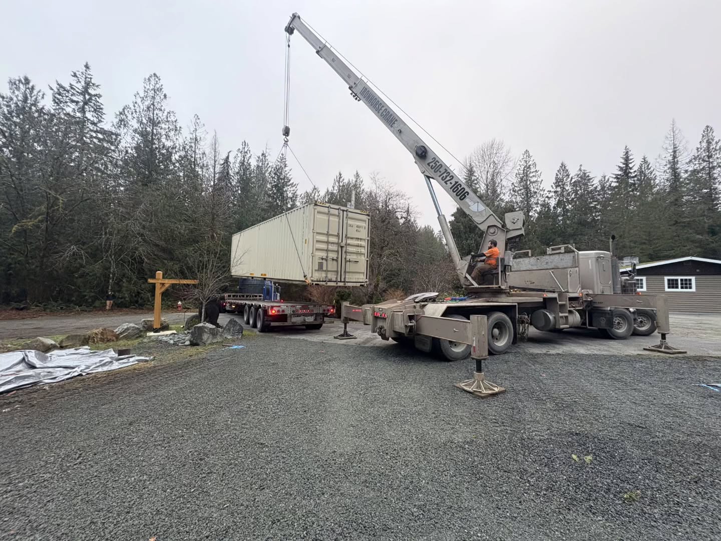 Yesterday's delivery of 2x High Cube 40ft containers to our clients in Port Alberni. Good job everyone!