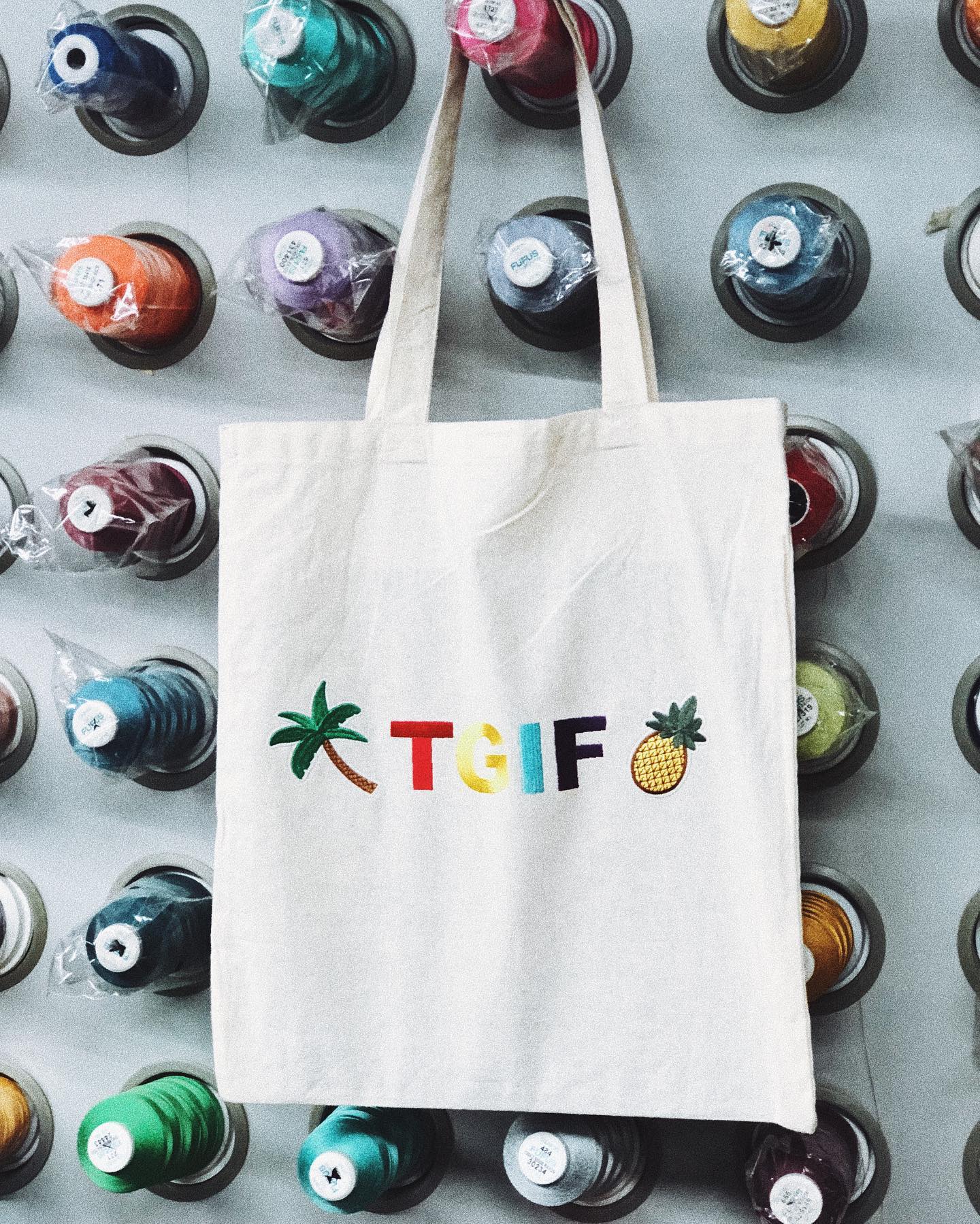 Customised tote bags with badges & embroidery 🌈 free normal mail till national day 🇸🇬🇸🇬