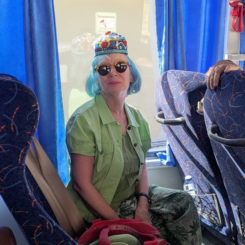 The doppa or doppi is a skullcap worn by Uzbeks and other Central Asians. I’m pretty sure it’s meant to fit better than this (which @lauramillar1 found amusing) but guess I just have a big head! I swapped this one which I was kindly gifted for a larger size.
A high-speed train runs north-east from Samarkand to Uzbekistan’s capital Tashkent.
#doppa #uzbekistan