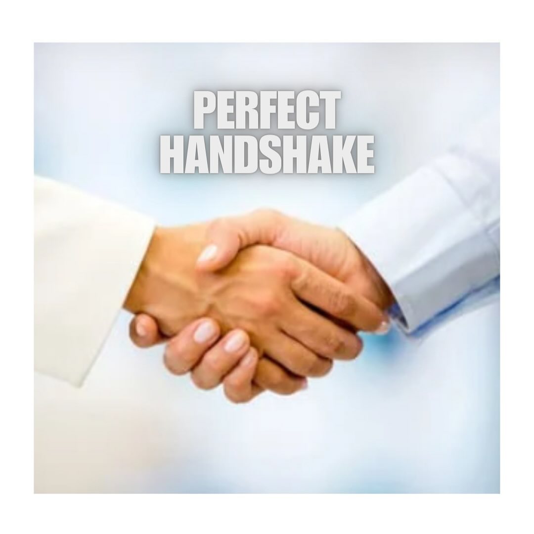 My 3 simple tips below ⬇️ 💫
1. Match your grip to the person you are shaking hands with and make sure you touch “web to web” (the web area is between your thumb and index finger)
2. Make eye contact❗️
3. Smile sincerely, while making 2 pumps! (Pump is a small up and down movement when shaking hands)
That’s it! 💫
#handshakes #handshakeetiquette #businesstips #businessetiquettetraining #businessetiquette #softskillstraining #lifeskills #etiquettecoach #etiqueta #learnsomethingneweveryday #instatips
•