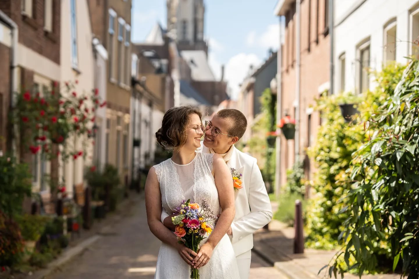 Morgen is het weer WEDDING TIME π₯³π Na een heerlijke, lange vakantie in Vietnam (als je foto's wilt zien kun je me volgen op mijn persoonlijke pagina @selma.hamzic) ben ik weer helemaal ready voor de bruiloften en newbornshoots de komende tijd π
Psstt, check een paar posts terug: van verlovingsshoot naar bruiloft π€©
#bruidsfoto #verloofd #bruidsfotograafdelft #bruidsfotografie #bruidsfotograafzuidholland #bruidsfotograafnederland #weddingphotographer #wedding #weddingphotography #wijgaantrouwen #trouwenin2023 #trouwenindelft #delft #stadhuisdelft #trouweninzoetermeer