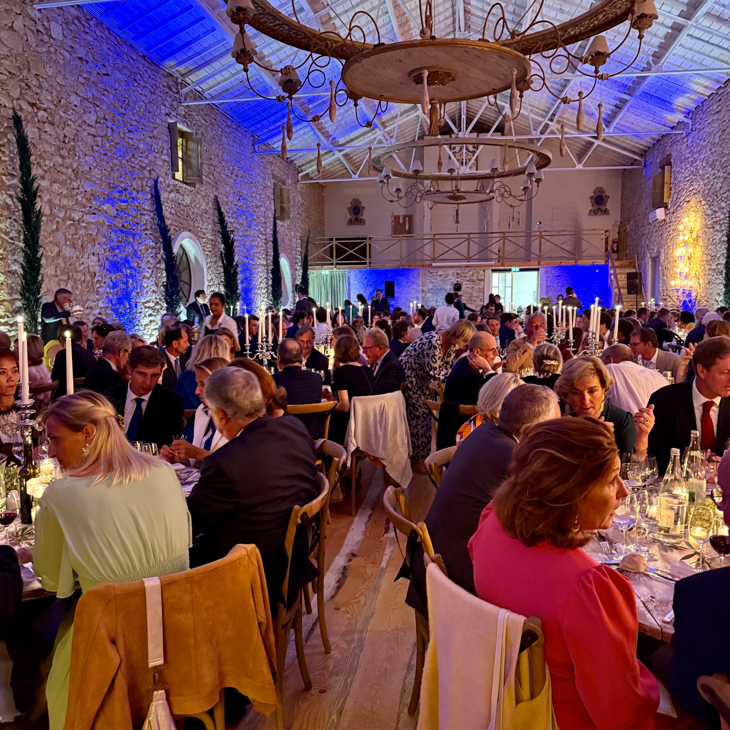 💍 Provence, prestige, élégance… Bienvenue à La Bastide du Régent, votre destination mariage.
#LaBastideDuRegent #MariageDePrestige #MariageEnProvence #MariageDeRêve #UnJourInoubliable #CérémonieÉlégante #AmourEnProvence #RomanceÉternelle #MariageChicEtRomantique #WeddingDreams #LuxuryWeddingFrance #ProvenceWedding #DestinationWeddingFrance #SouthOfFranceWedding #ChateauWedding #InspirationMariage #PrestigeWedding #ÉléganceEnFête #LuxuryWeddingVenue #MariageSousLesÉtoiles