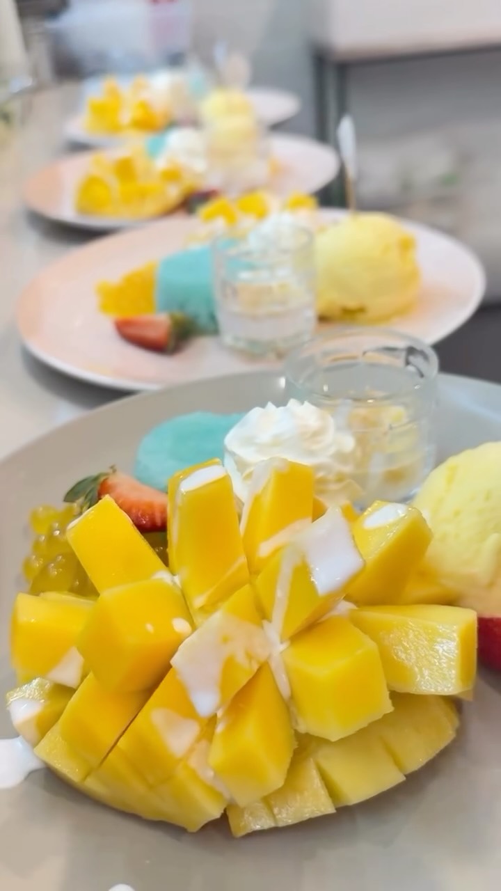 Mango Tango
Sweet as us ๐ฅญ
#thegratefulthai
#charlestownsquareofficial
#lakemacquarie