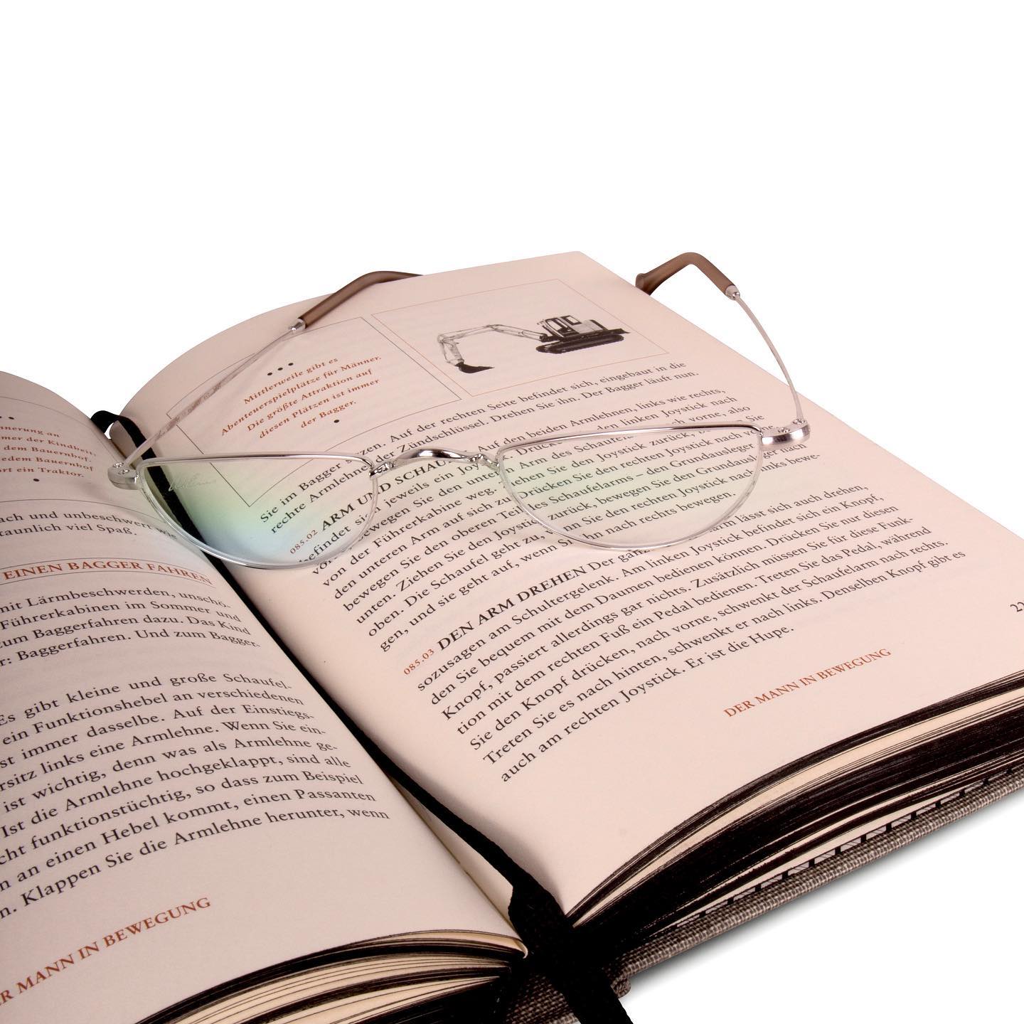 These are our readers. “Quintrell “ - reduced to the max, but always right for a good book!