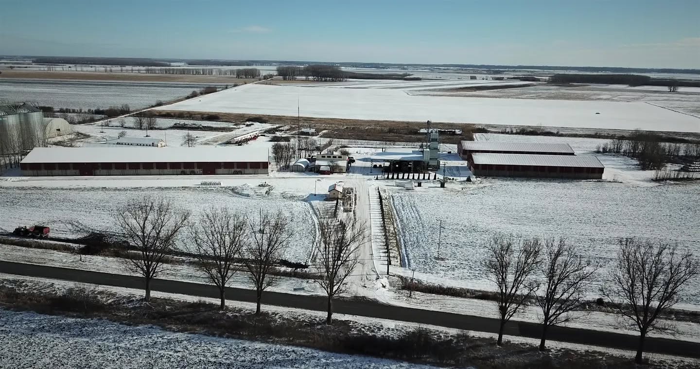 #kishomoktanya
.
.
.
.
.
#agriculture #farming #farm #farmer #farmlife #tractor #johndeere #fendt #agro #nature #agricultura #agriculturelife #agri #newholland #farmers #landwirtschaft #harvest #global #caseih #organic #masseyferguson #food #photography #claas #tractors #agronomia #horticulture #agricultureworldwide #bhfyp